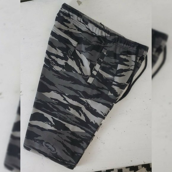 ECKO UNLTD AUTHENTIC FLEX IT FLEECE SHORTS MEN'S REGULAR FIT SIZE S BLACK TIGER - Picture 8 of 8